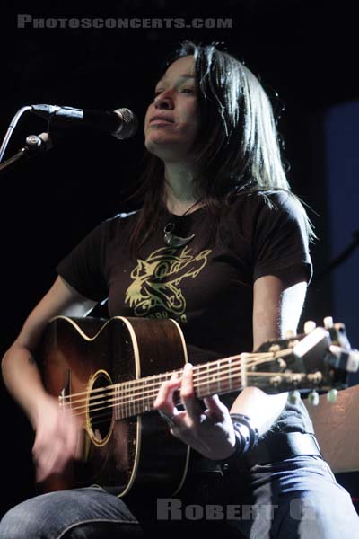 LUCIE IDLOUT - 2008-11-27 - PARIS - Point Ephemere - 